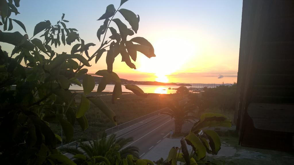 Apartments Olivera Supetarska Draga Dış mekan fotoğraf