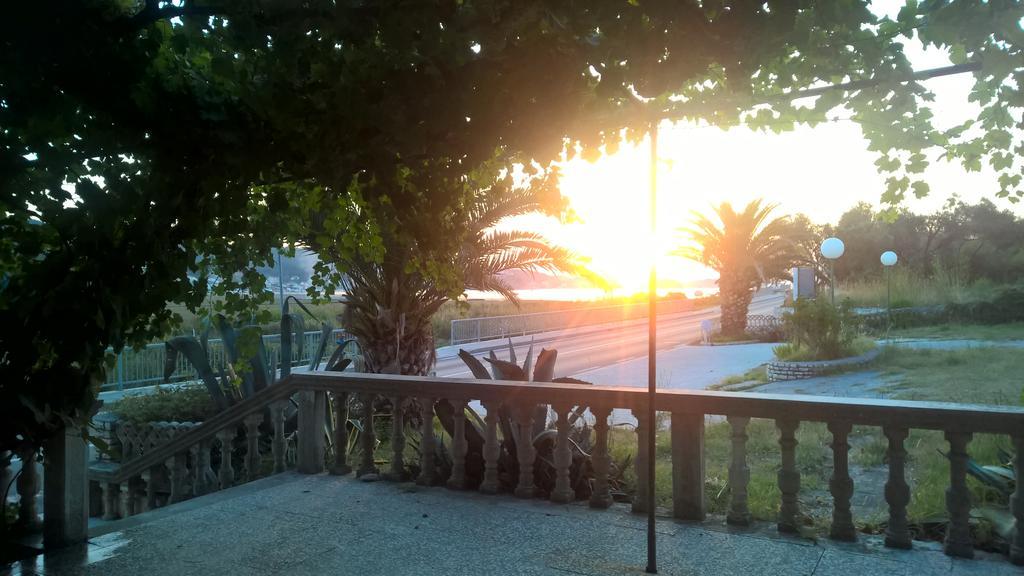 Apartments Olivera Supetarska Draga Dış mekan fotoğraf