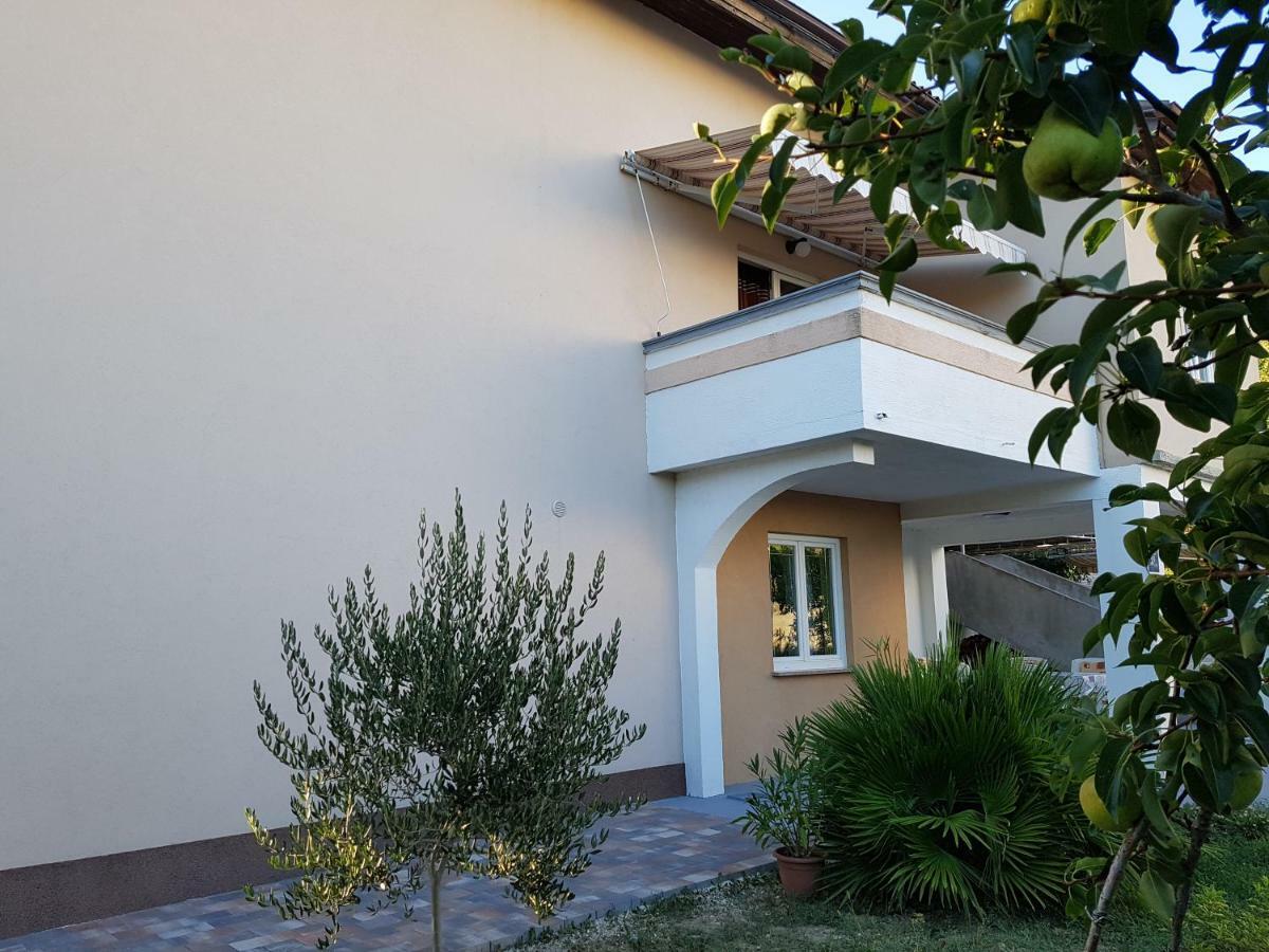 Apartments Olivera Supetarska Draga Dış mekan fotoğraf