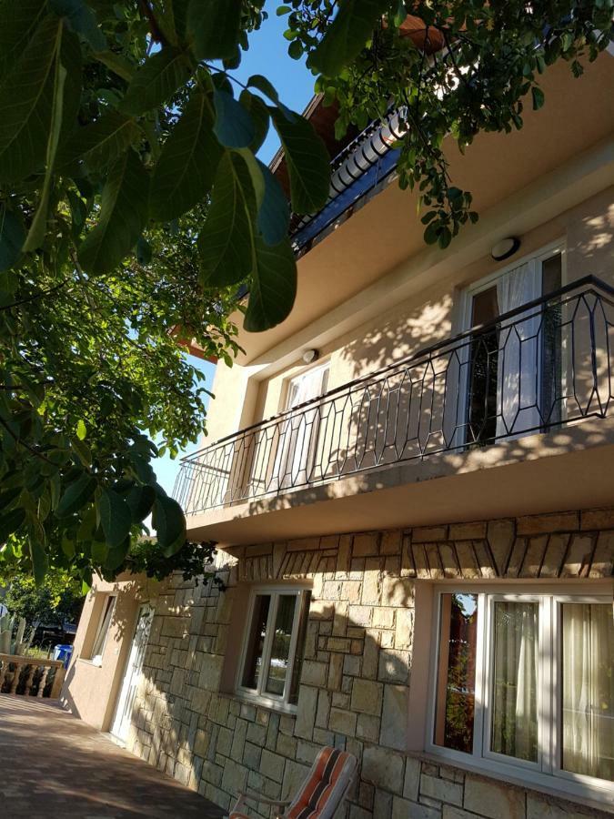 Apartments Olivera Supetarska Draga Dış mekan fotoğraf