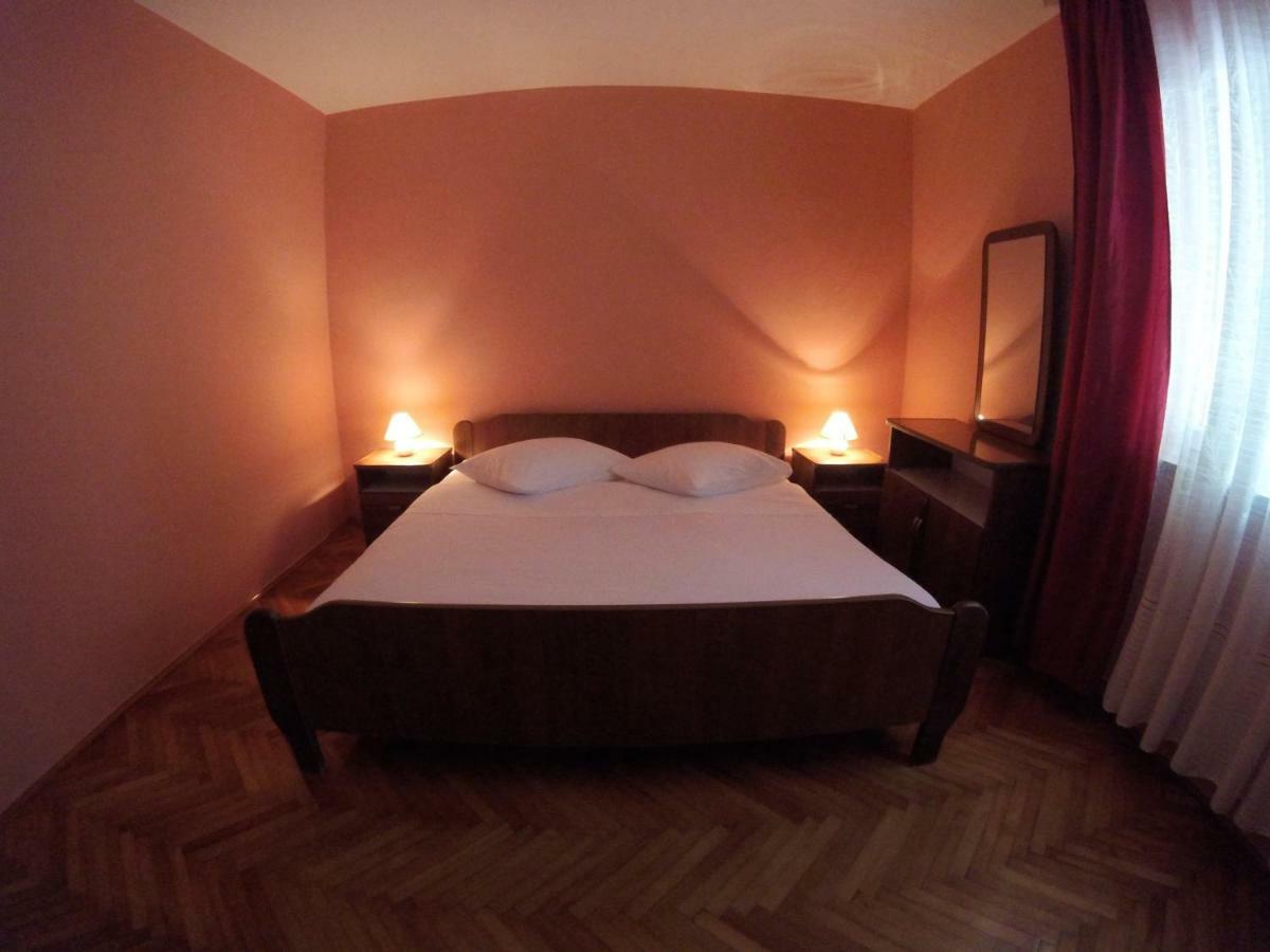 Apartments Olivera Supetarska Draga Dış mekan fotoğraf