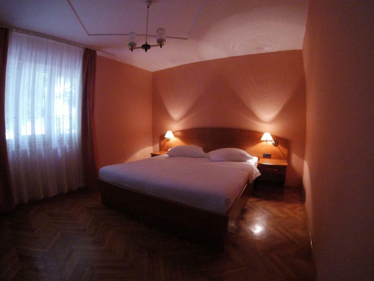Apartments Olivera Supetarska Draga Dış mekan fotoğraf